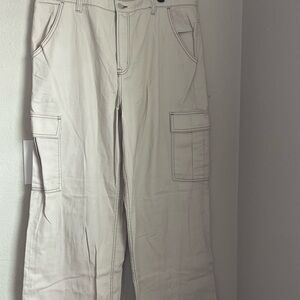 Women’s Cream Cargo Pants